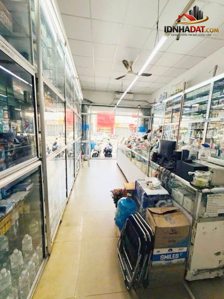 Nhà mặt tiền Trường Chinh gần ngã tư Bảy Hiền, 4.2 X16M, 5 Tầng, 14.8 Tỷ