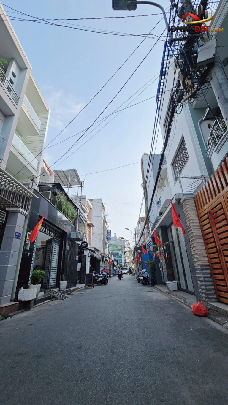 Bán nhanh nhà mặt tiền Bàu Cát 133m² chỉ 15 tỷ, giá cực mềm