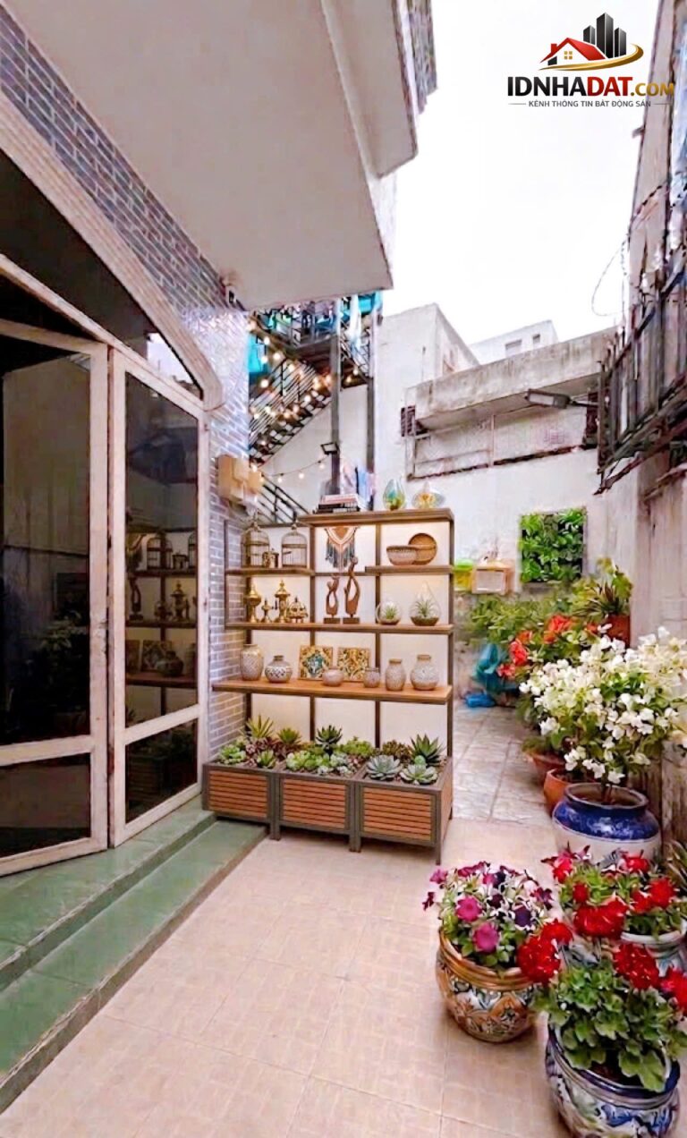 Bán nhà Cách Mạng Tháng Tám, Quận 10 – 148 m2 chỉ 19.5 tỷ