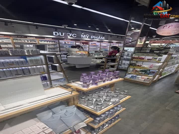 Bán nhà mặt phố Phường 12 Quận 3 Thành Phố Hồ Chí Minh diện tích 200m² giá 95 tỷ