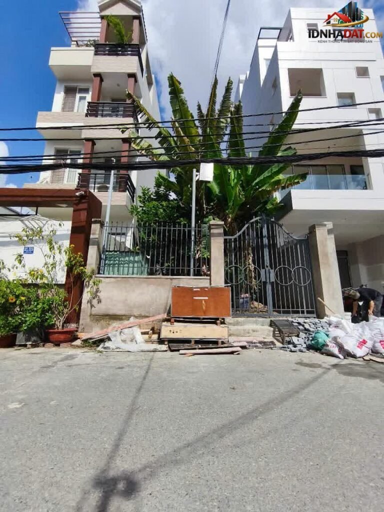 Bán đất Quận 7 Thành Phố Hồ Chí Minh diện tích 205 m² giá 17.9 tỷ