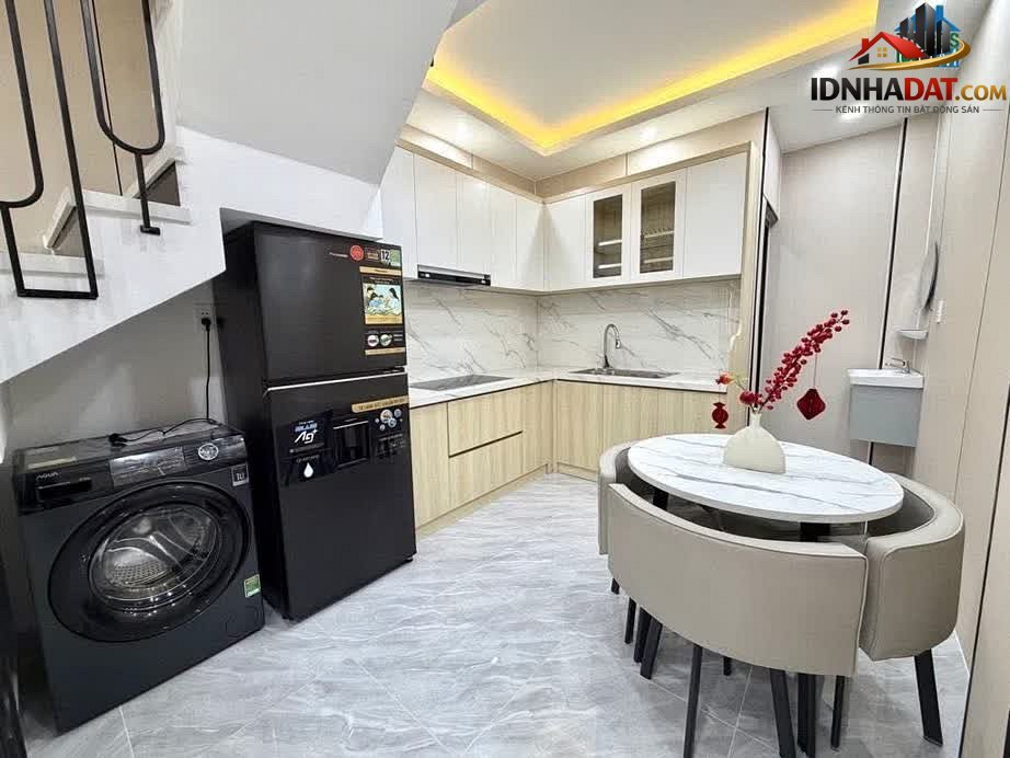 Bán nhà Phường Bình Thạnh Quận Hồ Chí Minh Diện Tích 100 m² Giá 5 tỷ