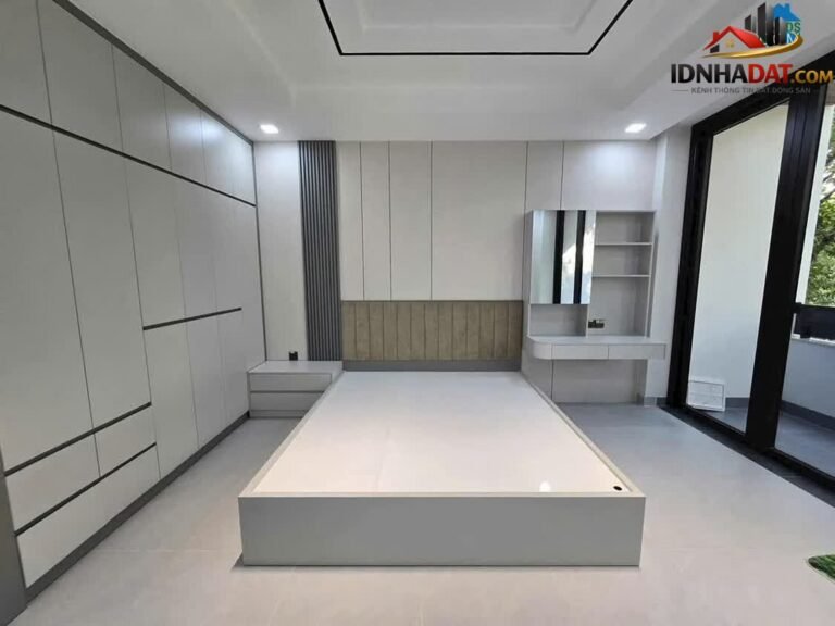 Bán nhà mặt phố Phường Tân Phong Quận 7 Thành Phố Hồ Chí Minh, Diện Tích 72 m², Giá 18.5 Tỷ