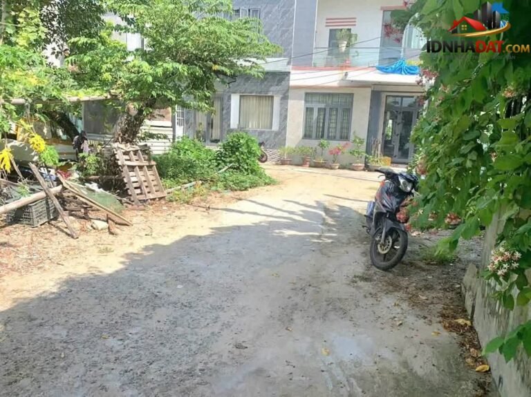 Bán đất Đường Bùi Chát – Phường cũ Không xác định Quận Không xác định – Thành phố Đà Nẵng diện tích 70 m² giá 2.55 tỷ
