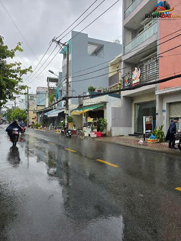 Bán nhà đất Đường Lương Thế Vinh – Phường cũ Tân Thới Hòa Quận Tân Phú – Thành phố Hồ Chí Minh 26 m² 5.15 tỷ