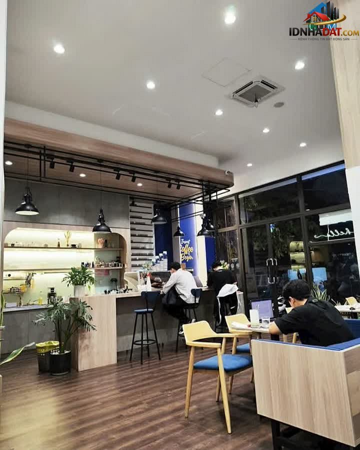 Bán nhà đất Đường 85 – Phường cũ Tân Quy Quận 7 – Thành phố Hồ Chí Minh 200 m² 75 tỷ