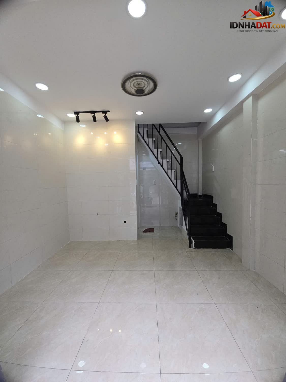 Bán nhà mặt phố Đường Phạm Văn Xảo – Phường … – Bán nhà mặt phố Quận Tân Phú – TP Hồ Chí Minh giá Dưới 3 tỷ