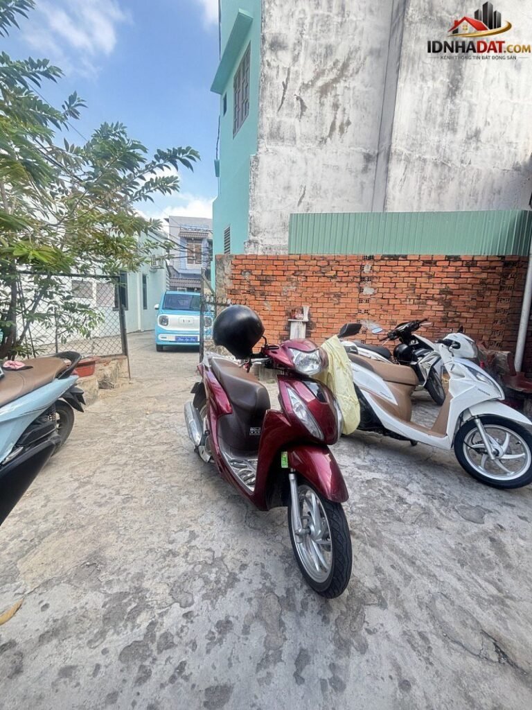 Bán nhà đường Tô Ngọc Vân – Phường cũ Linh Đông Quận Thủ Đức – Phường mới Linh Đông – Thành phố Hồ Chí Minh diện tích 176m2 giá 8.1 tỷ