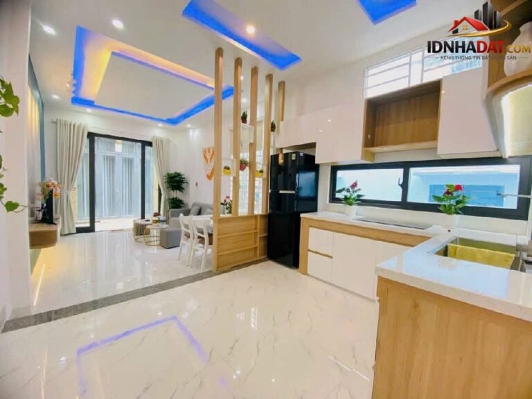 Cần bán gấp nhà 2 tầng – Hải Châu giá sập hầm 4,9 tỷ – Bán nhà Phường Hải Châu Quận Hải Châu Thành Phố Đà Nẵng