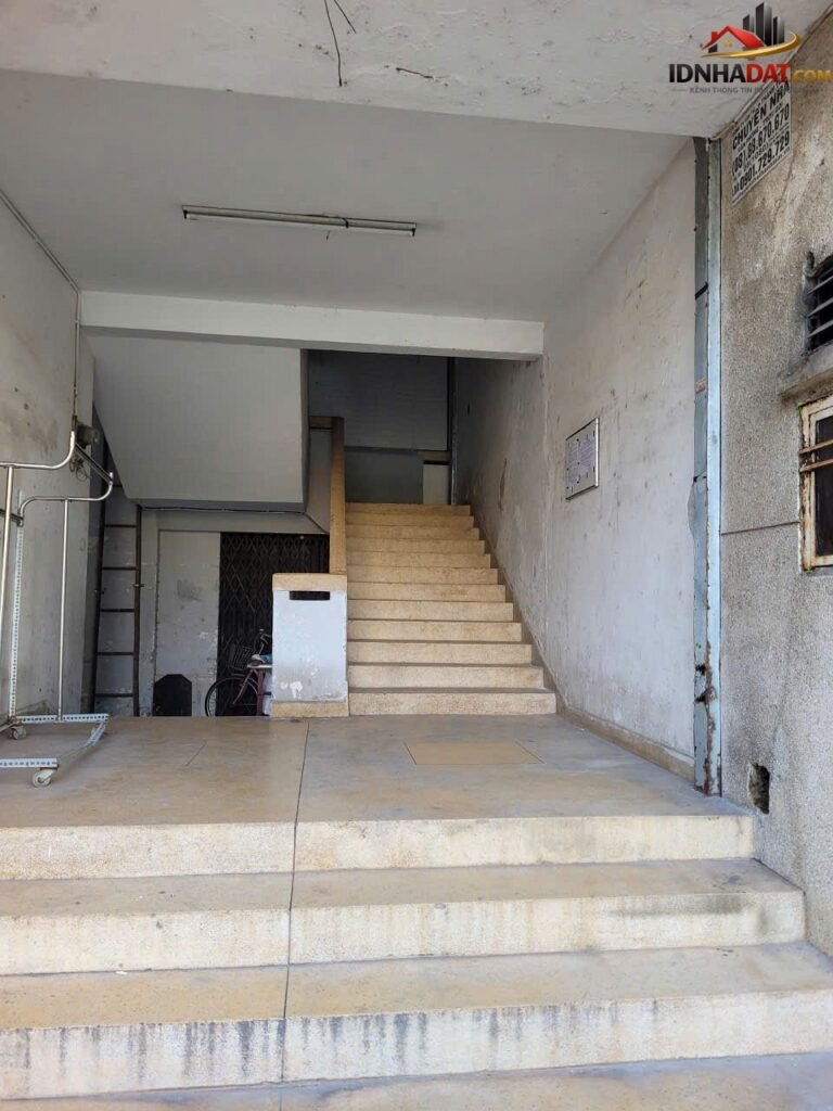 Bán căn hộ chung cư 10 mẫu, thang bộ 41m2 giá 1 tỷ 870 triệu Phường Bình Trưng Đông Quận 2 Thành Phố Hồ Chí Minh