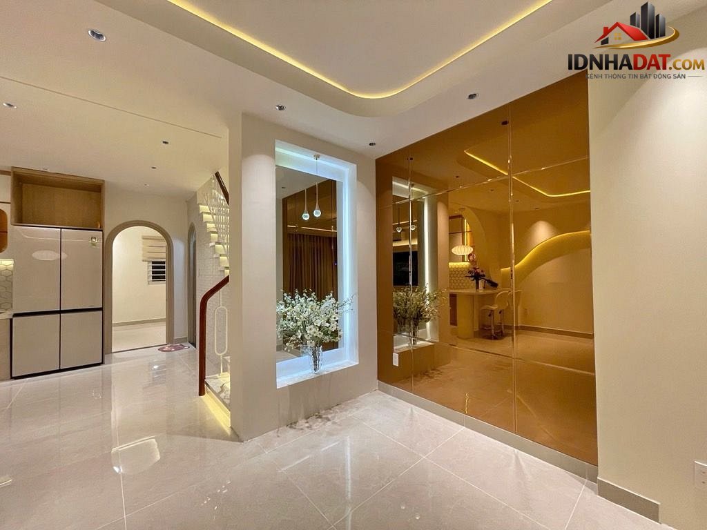 Bán nhà đất Đường Lạc Long Quân – Phường cũ 10 – Quận 10 – Phường mới 10 – Thành phố Hồ Chí Minh 75m2 6.868 tỷ