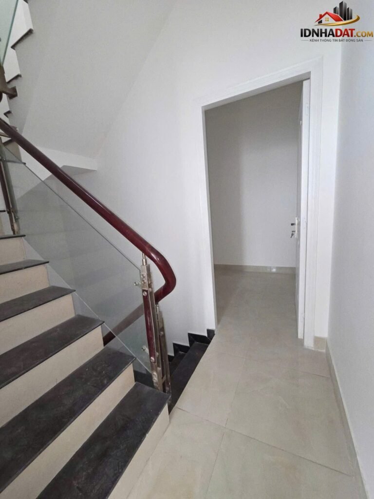 Khu hiếm bán – hẻm oto đỗ cửa Hậu Giang thông ra khu Bình Phú – nhà cứng BTCT 4 tầng – chỉ hơn 6 tỷ – 50m2