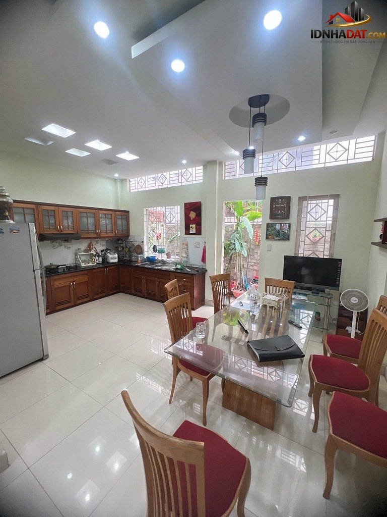 Bán nhà Phường 4 Quận 8 Thành Phố Hồ Chí Minh – Mặt tiền biệt thự ngang 6m Tạ Quang Bửu – KDC Him Lam – Giá 23 tỷ – Diện tích 120m2