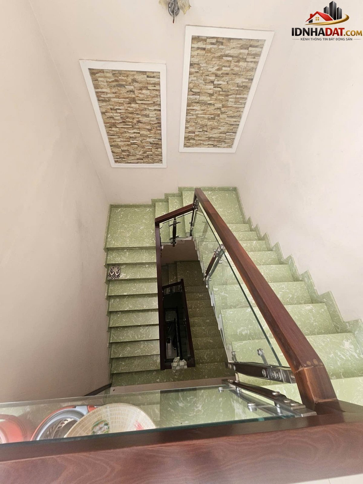Một 9 một 10 với K300 – 70m2 x 4 tầng – kế bên CV Hoàng Văn Thụ – Bán nhà đất Đường Giải Phóng – Phường cũ F2 Quận Tân Bình – Phường mới F2 – Thành phố Hồ Chí Minh 14.5 tỷ