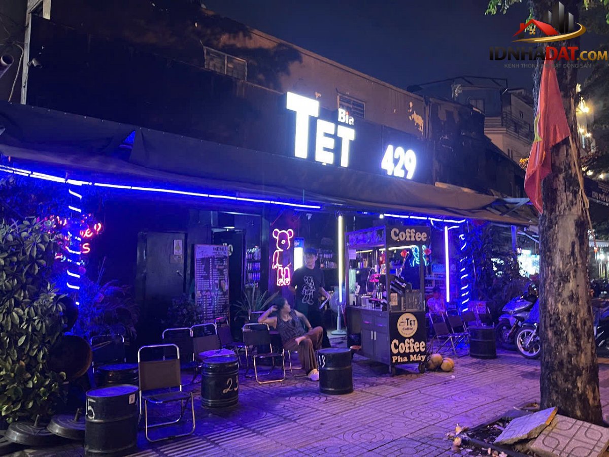 Cần sang nhượng lại quán tại 429 Phạm Văn Đồng – Phường 11 – Quận Bình Thạnh – Thành phố Hồ Chí Minh 105 triệu