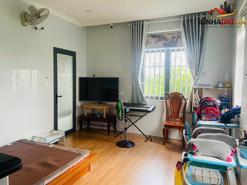 Bán biệt thự Phước Long B Quận Thủ Đức Thành Phố Hồ Chí Minh diện tích 160m2 giá 19.5 tỷ