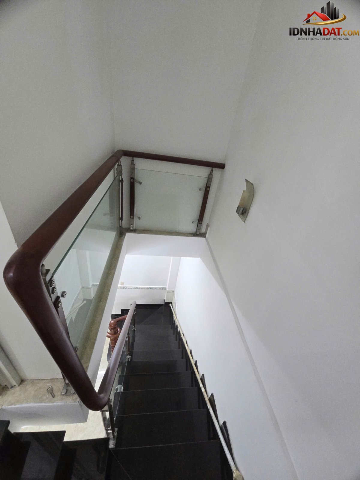 Sát ngay mặt tiền Trần Văn Quang 42m2 2 tầng 2PN 2 WC SHR chỉ 5.8 tỷ – Bán nhà đất Đường Trần Văn Quang – Phường cũ – Quận Tân Bình – Phường mới – Thành phố Hồ Chí Minh