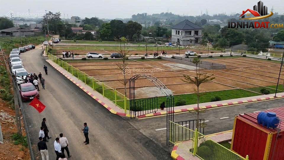 Chính chủ cần bán lô đất tại hòa lạc cách quốc lộ 21 300m diện tích 100m2 giá 2 tỷ