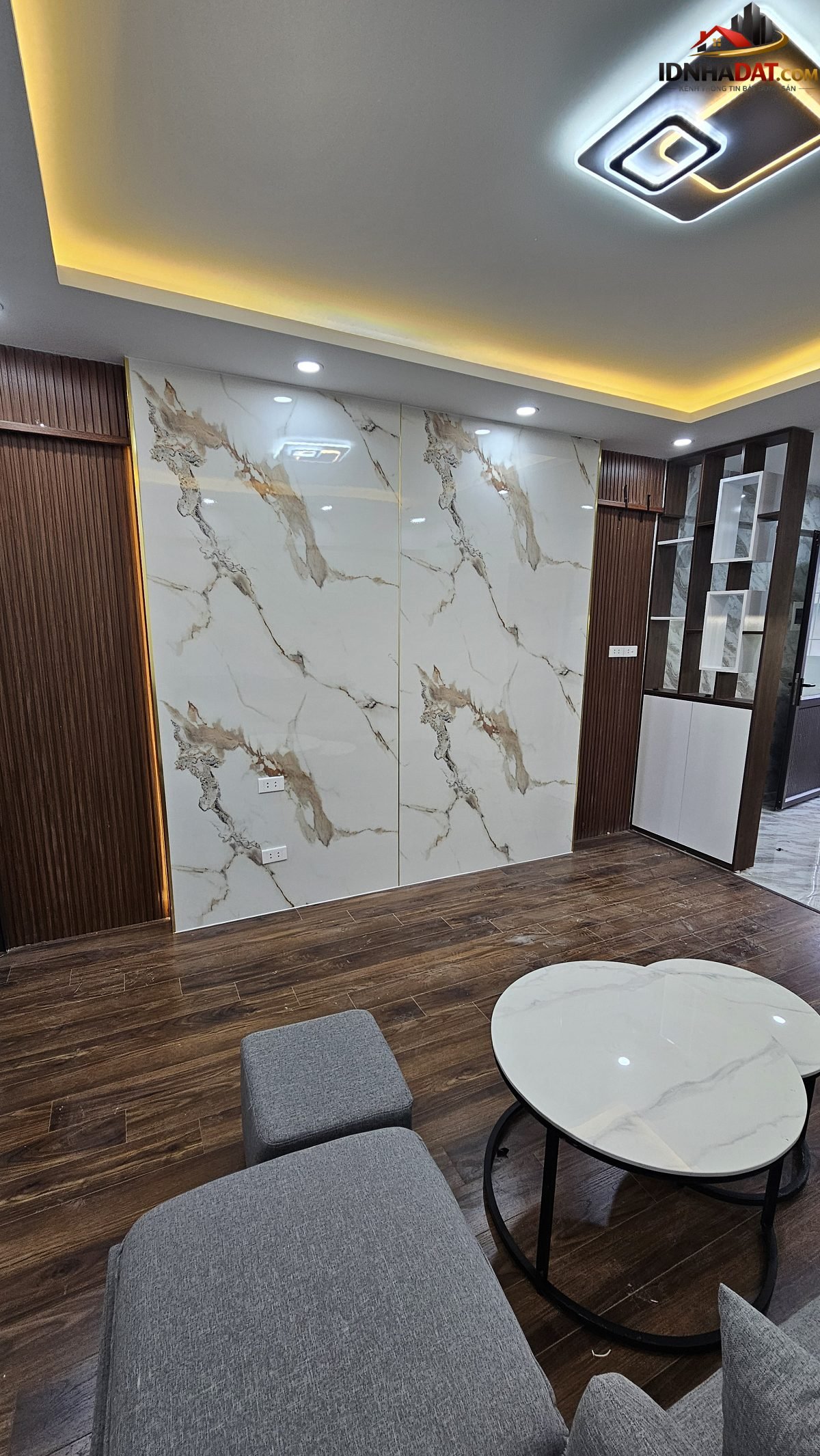 Bán nhà Phường Láng Hạ Quận Đống Đa Thành Phố Hà Nội, căn hộ tập thể 90m2 giá 2,2 tỷ