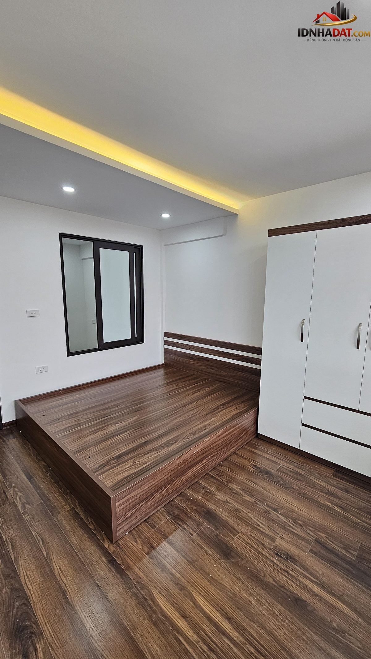 Bán nhà Phường Láng Hạ Quận Đống Đa Thành Phố Hà Nội, căn hộ tập thể 90m2 giá 2,2 tỷ