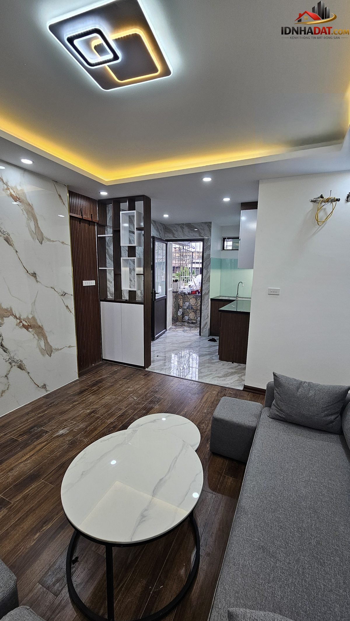 Bán nhà Phường Láng Hạ Quận Đống Đa Thành Phố Hà Nội, căn hộ tập thể 90m2 giá 2,2 tỷ