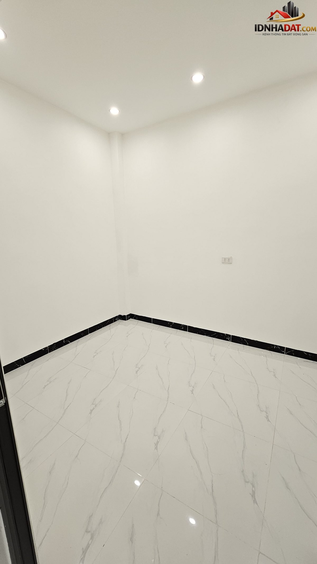 Bán nhà Phường Láng Hạ Quận Đống Đa Thành Phố Hà Nội, căn hộ tập thể 90m2 giá 2,2 tỷ
