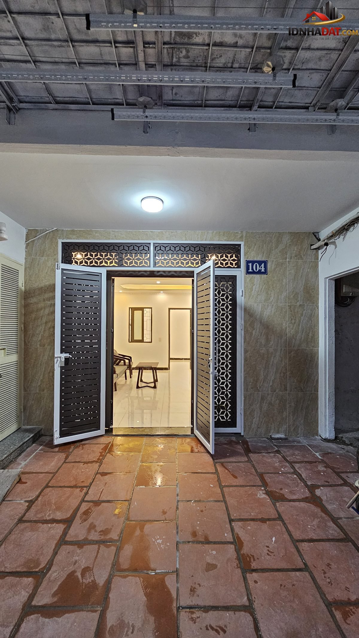 Bán nhà Phường Láng Hạ Quận Đống Đa Thành Phố Hà Nội, căn hộ tập thể 90m2 giá 2,2 tỷ
