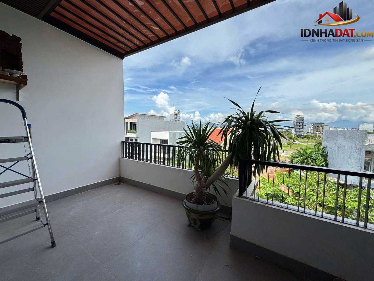 Cần bán gấp nhà 3 tầng gần cầu Hoà Xuân, Đà Nẵng – Giá 8,9 tỷ – Diện tích 100m2 – Bán nhà Phường Hòa Xuân Quận Cẩm Lệ Thành Phố Đà Nẵng