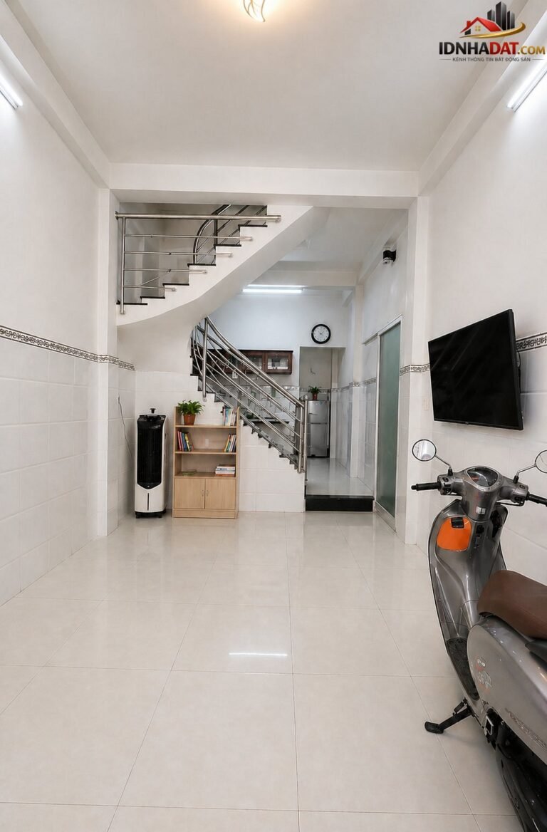 Bán nhà đất Đường Lạc Long Quân – Phường cũ … – Bán nhà mặt phố Quận Tân Bình – TP Hồ Chí Minh giá 5 – 7 tỷ