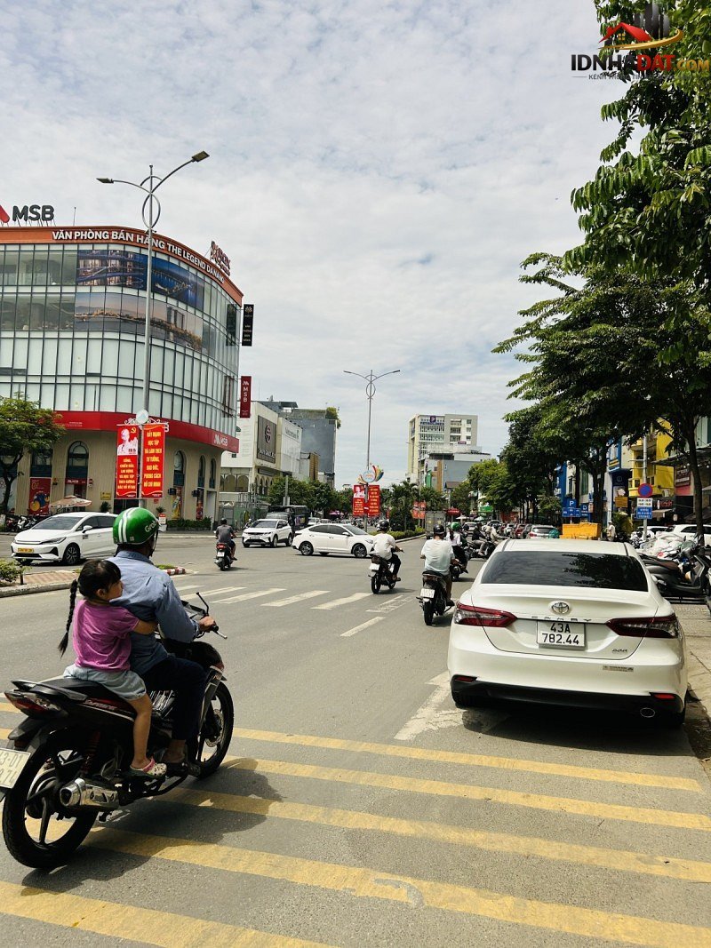Mặt tiền đường 2/9 sát cầu rồng, công viên apec, 105m2, ngang 6.5m, 3 tầng – Bán nhà đất Đường 2/9 – Phường cũ Phước Ninh – Quận Hải Châu – Phường mới Phước Ninh – Thành phố Đà Nẵng 36.5 tỷ