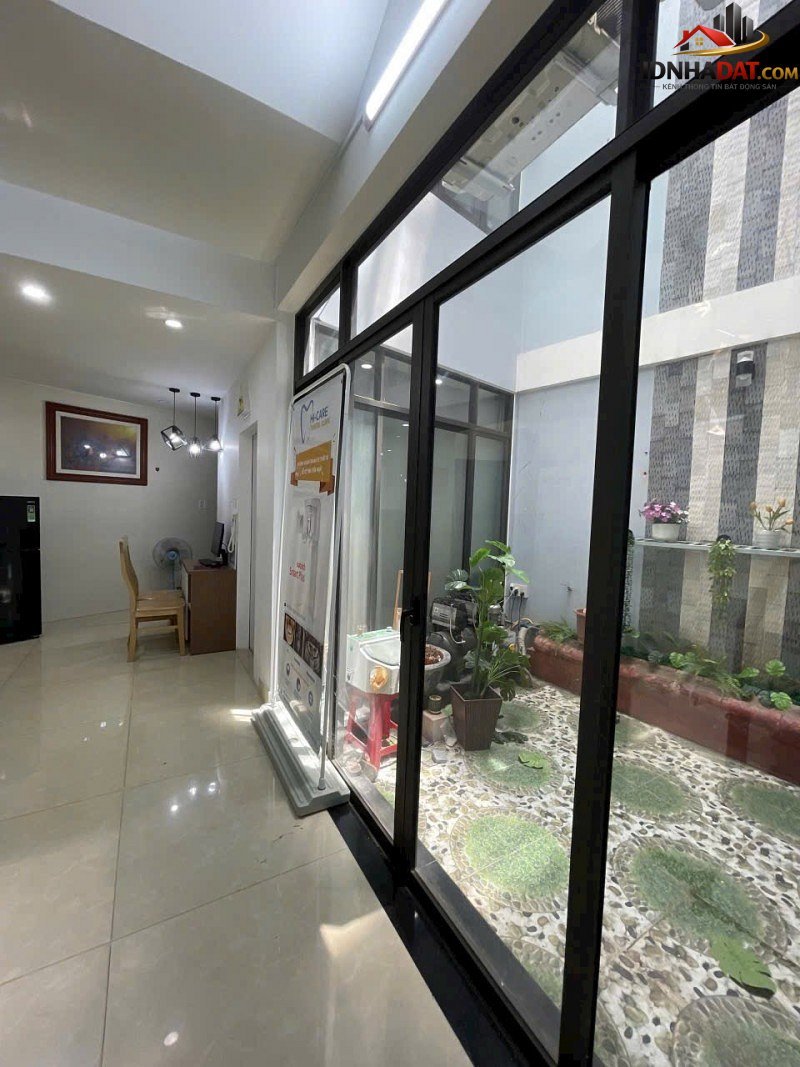 Mặt tiền đường 2 tháng 9 – Phường cũ Hòa Cường Nam Quận Hải Châu – Phường mới Hòa Cường Bắc – Thành phố Đà Nẵng 110m2 13.7 tỷ