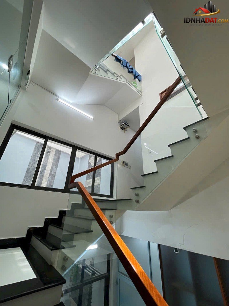 Mặt tiền đường 2 tháng 9 – Phường cũ Hòa Cường Nam Quận Hải Châu – Phường mới Hòa Cường Bắc – Thành phố Đà Nẵng 110m2 13.7 tỷ