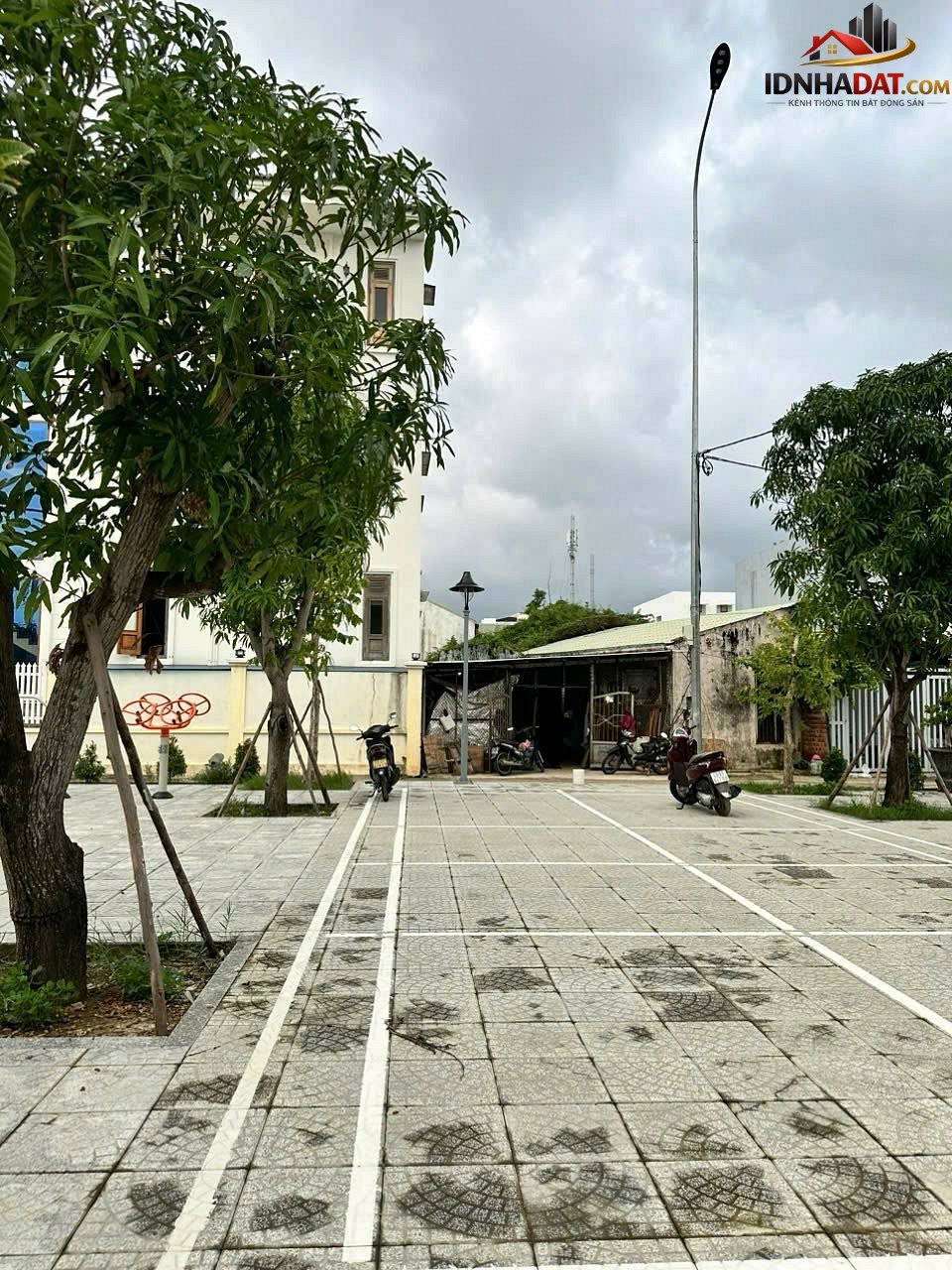 Bán lô đất đẹp kiệt ôtô thông đường Chính Hữu, VIEW công viên, chỉ 9.4 tỷ, 112m2
