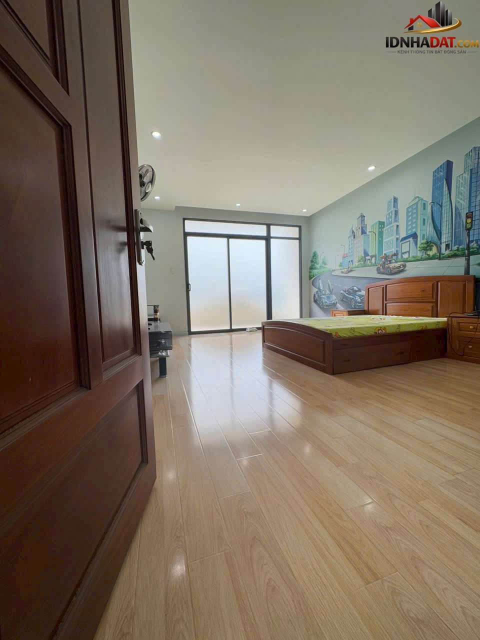 Bán nhà Phường Bình Khánh Quận 2 Thành Phố Hồ Chí Minh – Biệt Thự MT Đường 20m KDC Đông Thủ Thiêm, DT: 192m2, Giá: 28 tỷ
