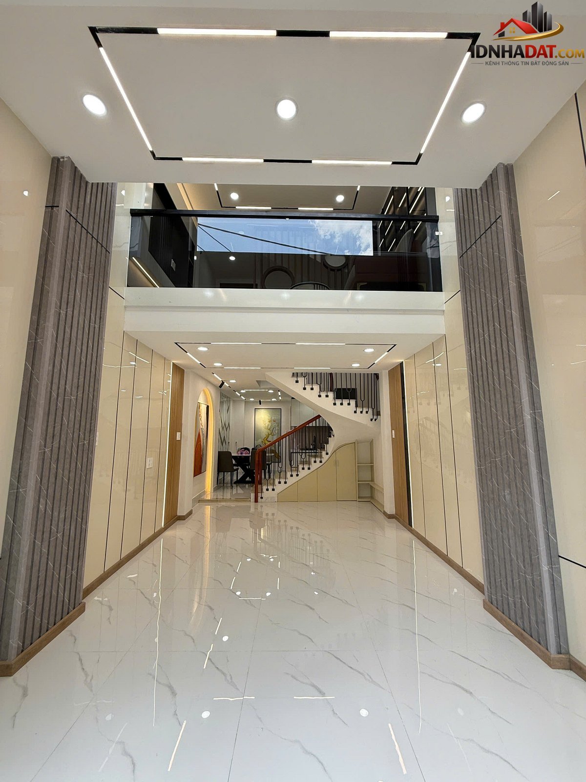Bán nhà mặt tiền Kinh Doanh Hồng Lạc 40m2 giá 9.9 tỷ Quận Tân Bình Thành Phố Hồ Chí Minh