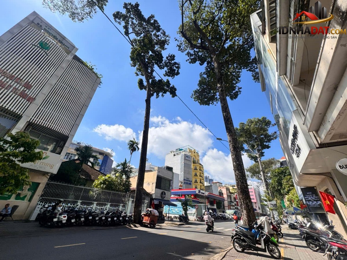 Chính chủ bán nhà 2 tầng mặt tiền Đường Bùi Thị Xuân – Phường cũ Bến Thành Quận 1 – Phường mới Bến Thành – Thành phố Hồ Chí Minh diện tích 82m2 giá 28900000000