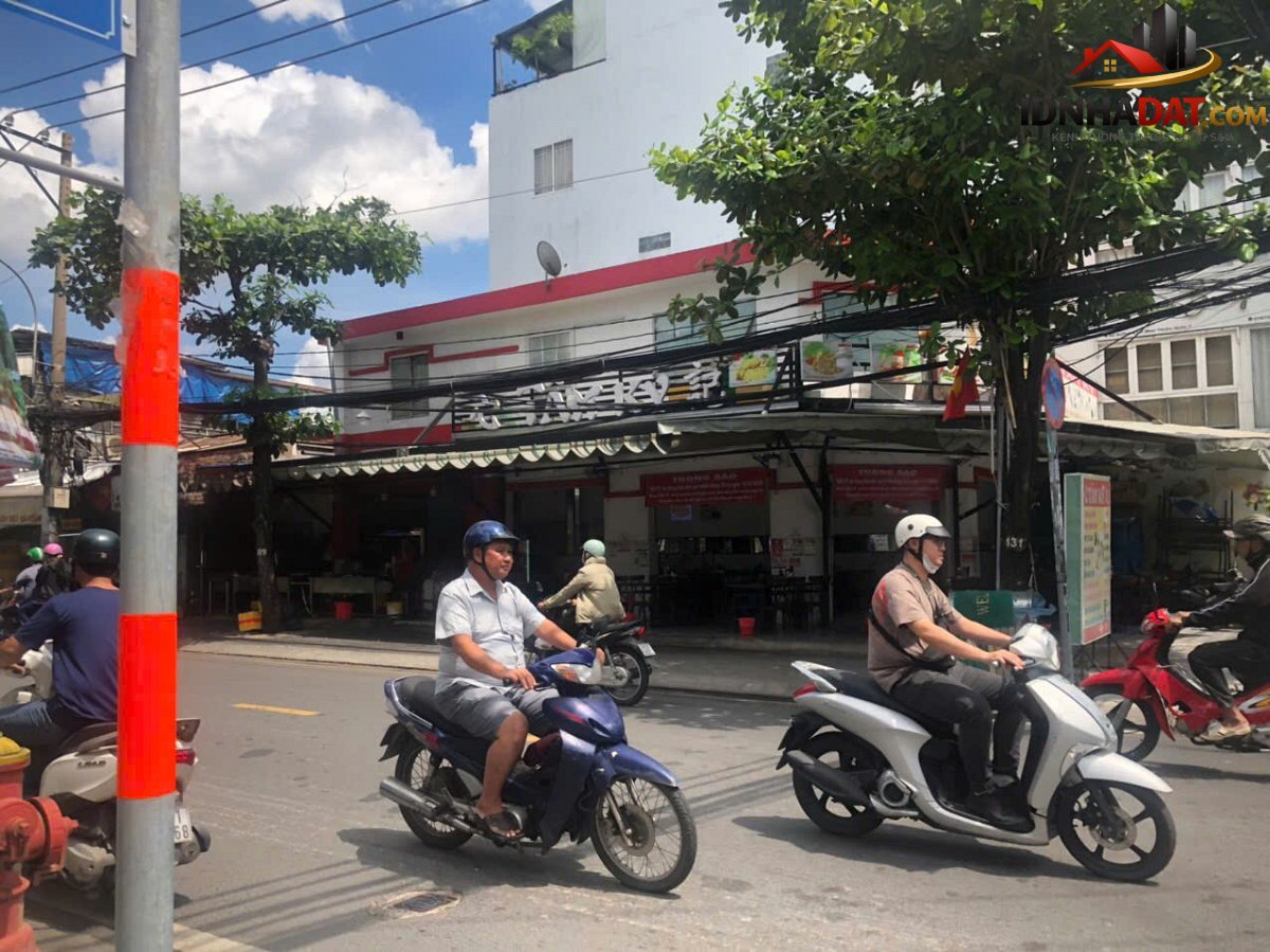 Bán nhà đất Đường 47 – Phường cũ Bình Thuận Quận 7 – Phường mới Bình Thuận – Thành phố Hồ Chí Minh Diện tích 113m2 Giá 37 tỷ