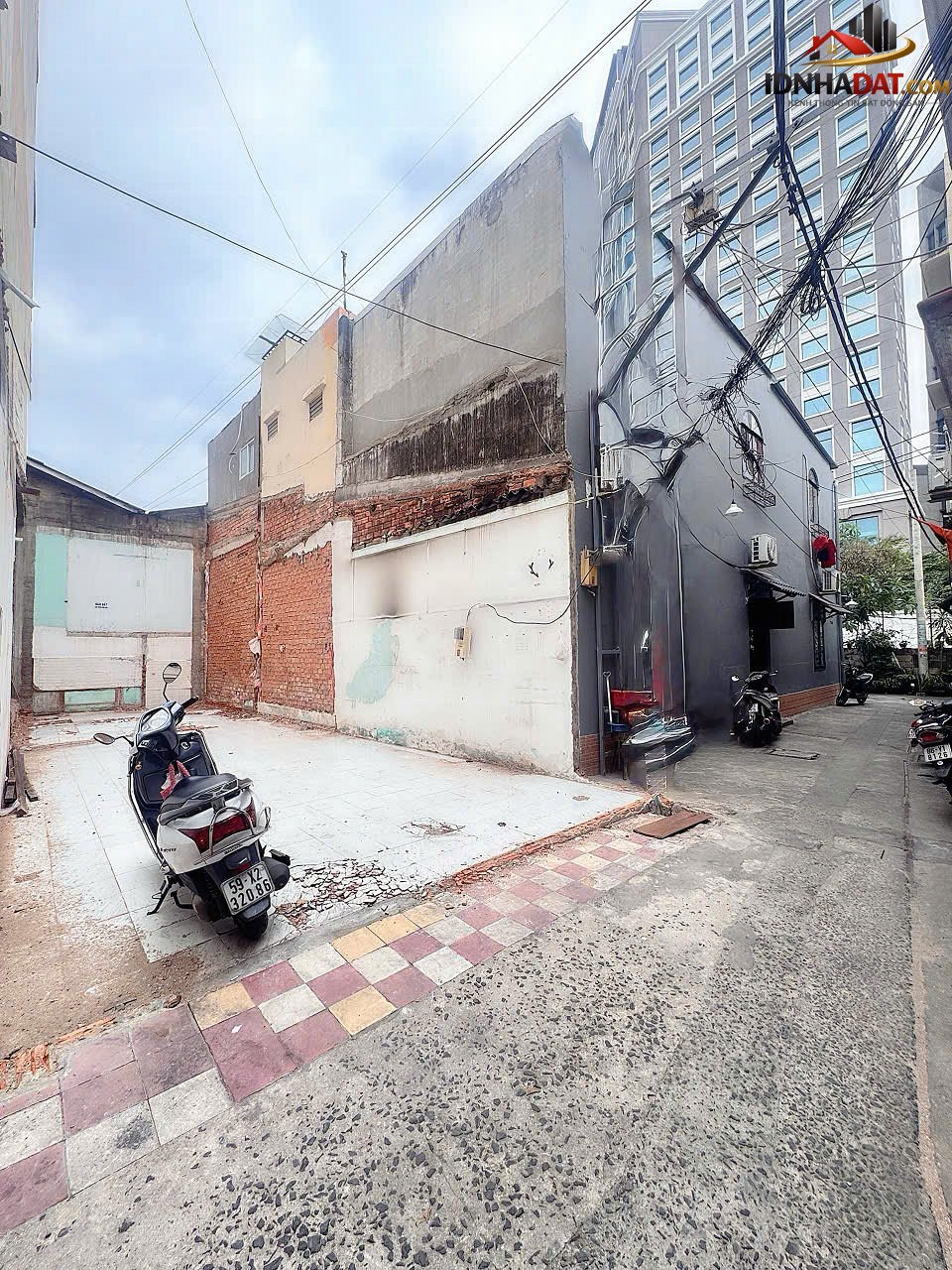 Bán đất hxh Đường Phạm Viết Chánh, Nguyễn Cư Trinh, Quận 1 – Diện tích 69m2 – Giá 14,9 tỷ