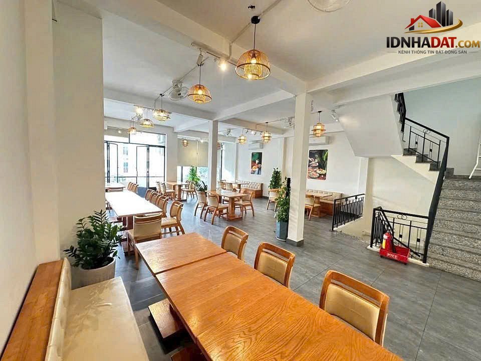 Bán nhà đất Đường Lạc Long Quân – Phường cũ 5 Quận 11 – Phường mới 5 – Thành phố Hồ Chí Minh 120m2 50 tỷ