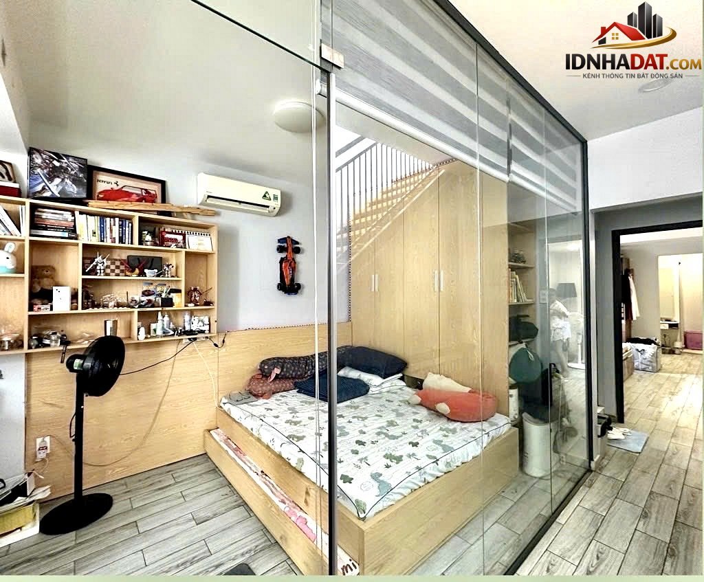 Bán nhà đất Đường Bến Vân Đồn – Phường cũ 5 Quận 1 – Phường mới 5 – Thành phố Hồ Chí Minh diện tích 72m2 giá 9.3 tỷ