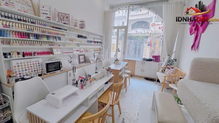 Giá tốt – chính chủ cần sang nhanh tiệm nail mi tại 123 Duy Tân, Quận Phú Nhuận, Thành Phố Hồ Chí Minh – 30m2 – 70 triệu