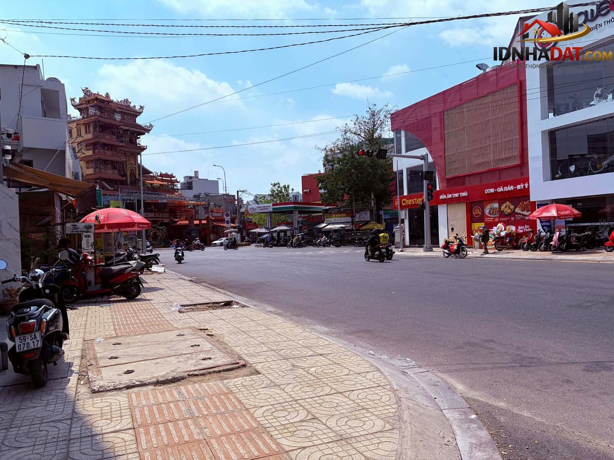 Đất bình thạnh hẻm xe hơi ngay ngã 5 bình hòa -140m2 chỉ 18.6 tỷ Bán nhà đất Đường Chu Văn An – Phường cũ 11 Quận Bình Thạnh – Phường mới 11 – Thành phố Hồ Chí Minh