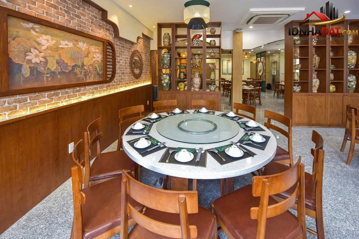 Bán Gấp Nhà Hàng Góc 2 Mặt Tiền Huỳnh Lan Khanh – Phường cũ 2 Quận Tân Bình – Thành phố Hồ Chí Minh – Diện tích 198m2 – Giá 55 tỷ