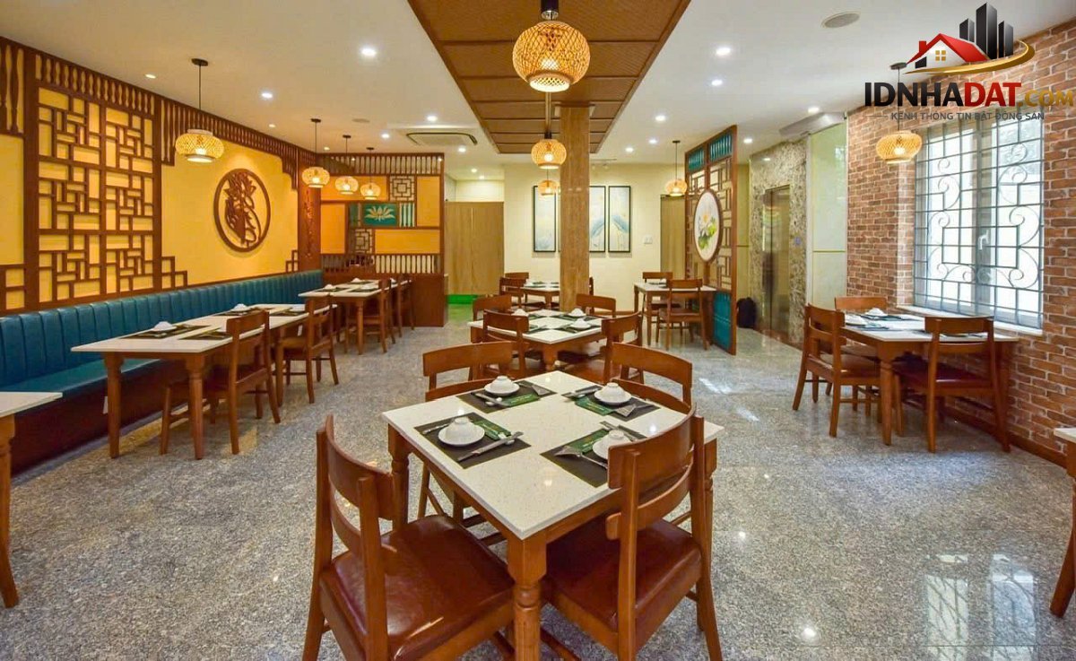 Bán Gấp Nhà Hàng Góc 2 Mặt Tiền Huỳnh Lan Khanh – Phường cũ 2 Quận Tân Bình – Thành phố Hồ Chí Minh – Diện tích 198m2 – Giá 55 tỷ