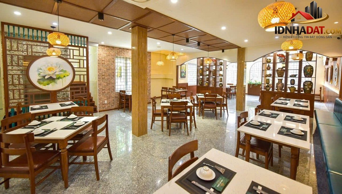 Bán Gấp Nhà Hàng Góc 2 Mặt Tiền Huỳnh Lan Khanh – Phường cũ 2 Quận Tân Bình – Thành phố Hồ Chí Minh – Diện tích 198m2 – Giá 55 tỷ