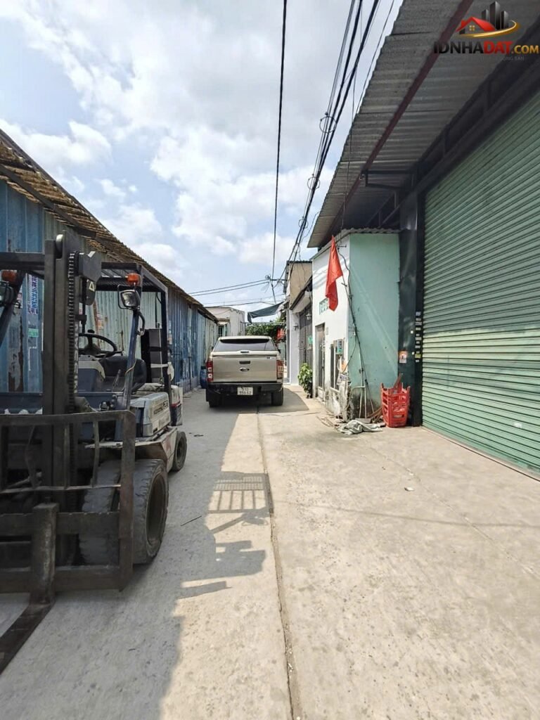 Nguyễn thị tú ngay ngã tư gò mây hẻm 5m thông gần mặt tiền 72m2 -2 tầng nhỉnh 5 tỷ Bán nhà đất Đường nguyen-thi-tu – Phường cũ Bình Hưng Hòa B – Quận Bình Tân – Phường mới Bình Hưng Hòa – Thành phố Hồ Chí Minh