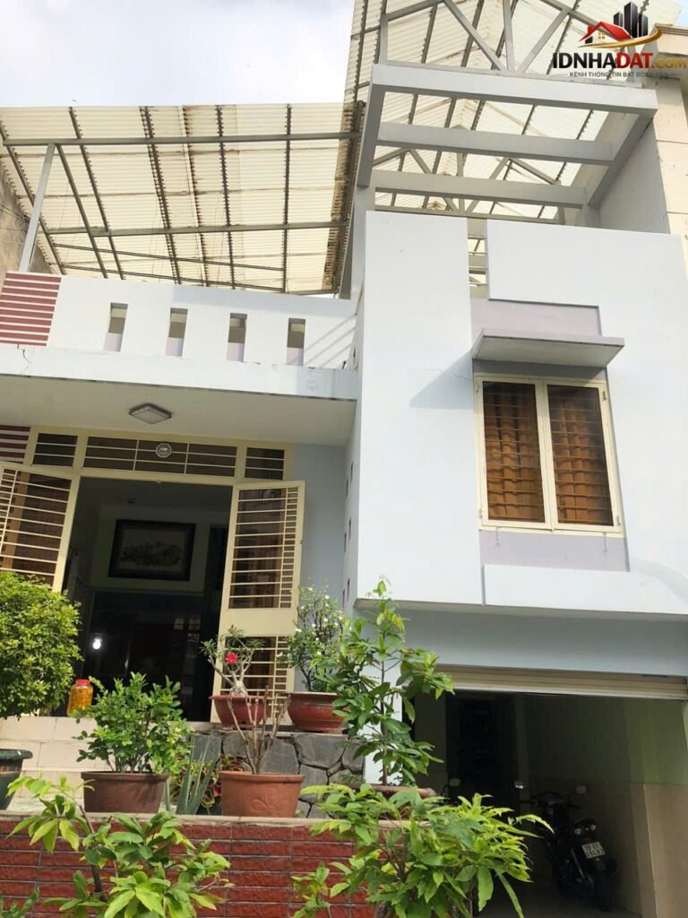 Nhà 9,25x20m Khu kiều Đàm Phường Tân Hưng Q7. KC 1 trệt 1 Lầu Bán nhà đất Đường Trần Xuân Soạn – Phường cũ Tân Hưng Quận 7 – Phường mới Tân Hưng – Thành phố Hồ Chí Minh 181m2 32.5 tỷ