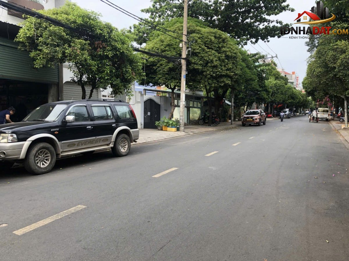 Bán đất mặt tiền Trần Quang Cơ Phường Phú Thạnh Quận Tân Phú Thành Phố Hồ Chí Minh 2400m2 giá 250 tỷ