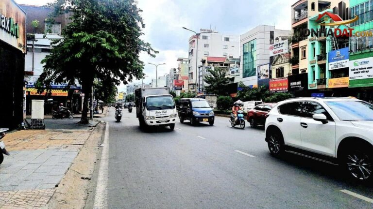Bán nhà mặt tiền Cộng Hòa Phường 14 Quận Tân Bình Thành Phố Hồ Chí Minh 80m2 giá 18,4 tỷ