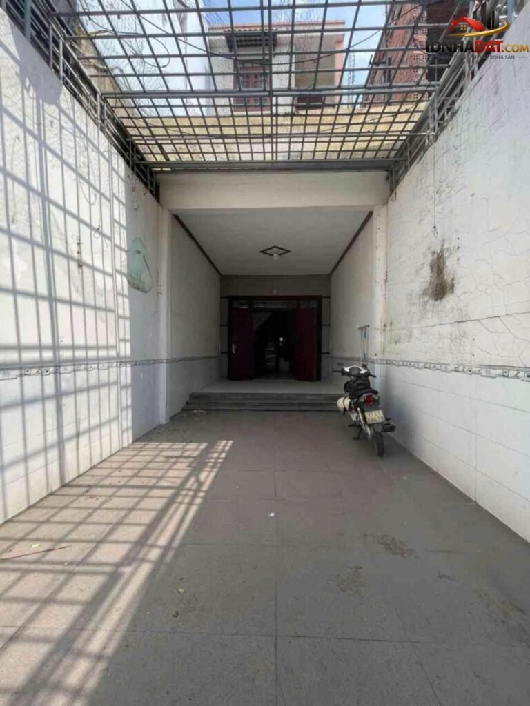 Nhà đẹp Tân Thới Nhất Quận 12 Thành Phố Hồ Chí Minh diện tích 80m2 giá 6.4 tỷ